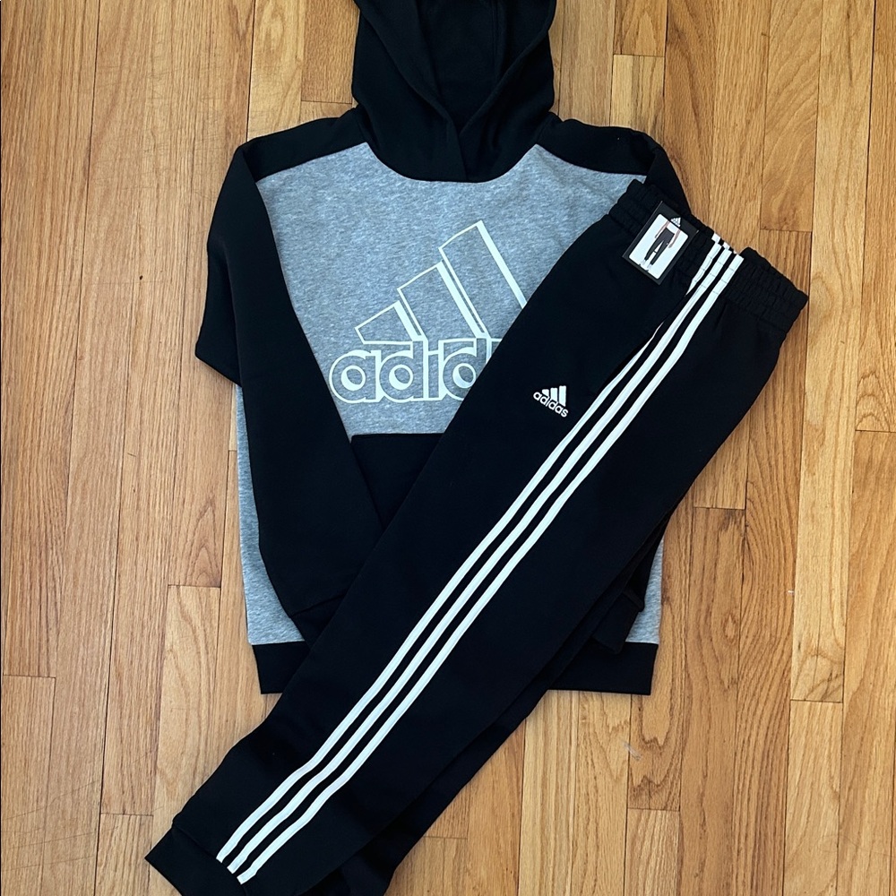 Adidas sweatpants, and sweatshirt size: 14/16 L